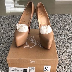 Christian Louboutin Daffodile 160